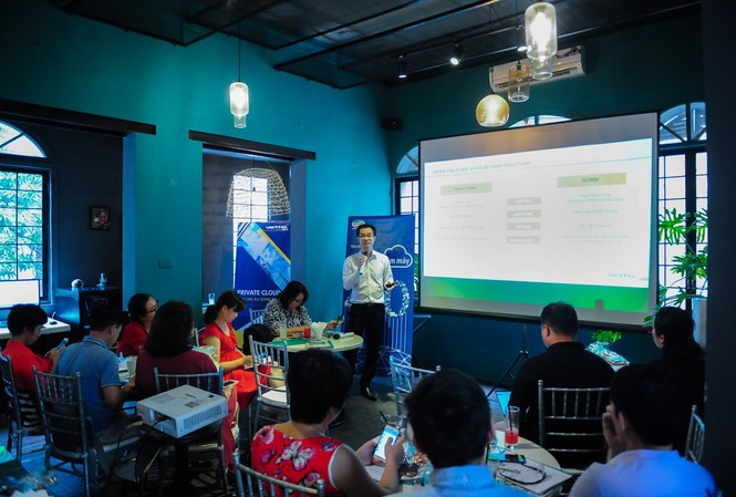 Thị trường điện toán đám mây ở Việt Nam sẽ bùng nổ trong 2-3 năm tới Thị trường điện toán đám mây ở Việt Nam sẽ bùng nổ trong 2-3 năm tới