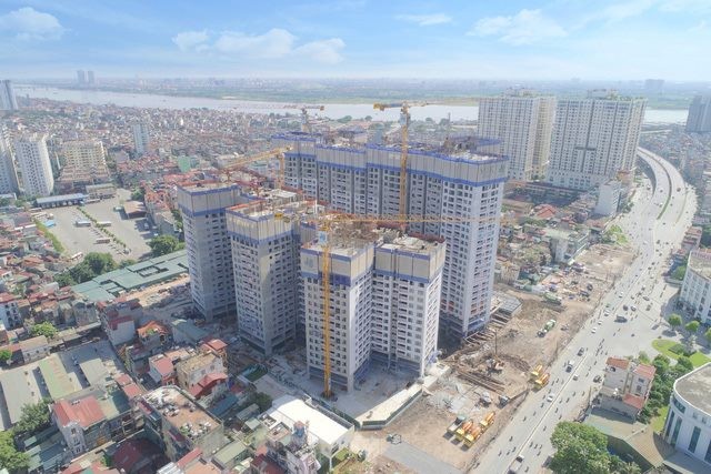 Mua căn hộ tại dự án đã cất nóc: Sự lựa chọn khôn ngoan của khách hàng Dự án Imperia Sky Garden đã chính thức cất nóc tòa căn hộ đầu tiên