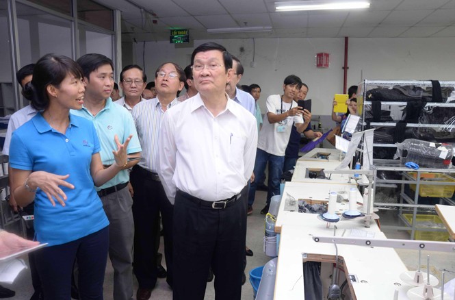 Những kẻ cầm đầu gây rối phải bị trừng trị nghiêm khắc Chủ tịch nước thăm doanh nghiệp, công nhân tại khu công nghiệp VSIP I (Bình Dương). Ảnh: Diệp Đức Minh