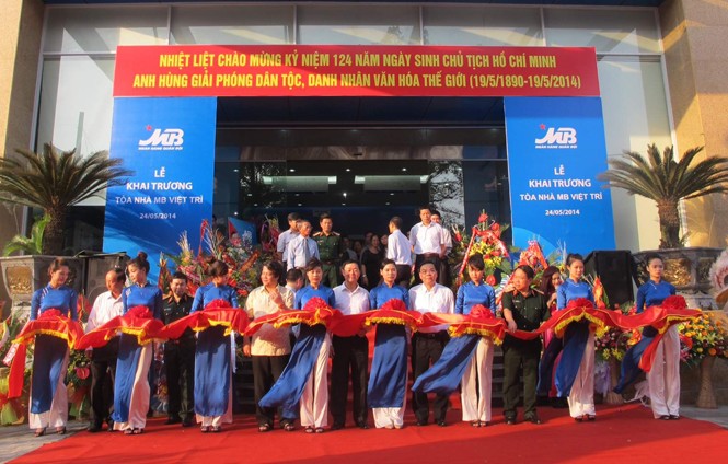 MB khánh thành Tòa nhà trụ sở chi nhánh đầu tiên tại Phú Thọ Tại lễ khánh thành tòa nhà MB Việt Trì