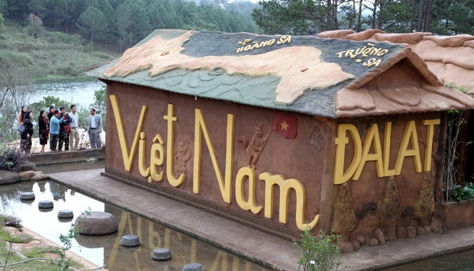 Kỷ lục và giải thưởng cho công trình khẳng định chủ quyền Ngôi nhà độc đáo ở hồ Tuyền Lâm