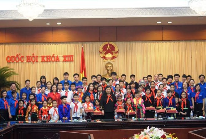 Cần chính sách đặc thù cho thiếu nhi vùng cao Cần chính sách đặc thù cho thiếu nhi vùng cao