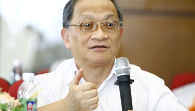 Chuyên gia Lê Đăng Doanh: “Doanh nghiệp Trung Quốc rất giỏi quà cáp” Chuyên gia Lê Đăng Doanh: “Doanh nghiệp Trung Quốc rất giỏi quà cáp”