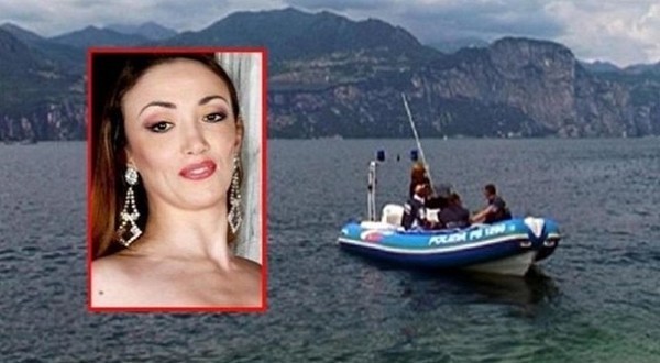 Nghi án sao khiêu dâm Italia bị chặt xác, ném trôi sông Cảnh sát tìm thấy thi thể của cựu sao phim khiêu dâm trôi nổi trên hồ.