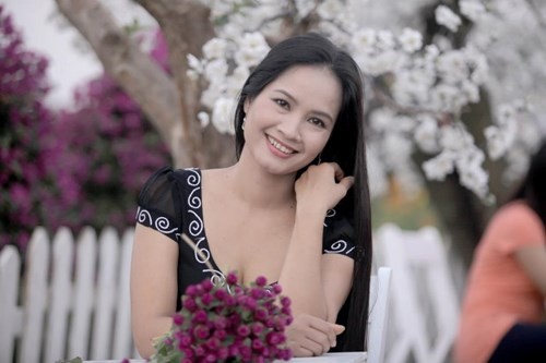 Diễn viên 'Sóng ở đáy sông' kể chuyện bị bác sĩ gạ tình Chuyện tình duyên của Minh Nguyệt gặp nhiều trắc trở.