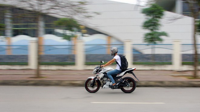 Mẹo tiết kiệm xăng khi chạy xe máy Chạy xe đúng cách góp phần không nhỏ vào việc tiết kiệm nhiên liệu.