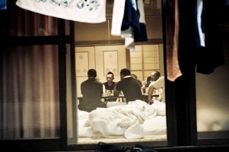 Hé lộ về những vòi bạch tuộc hút tỷ đô của mafia Nhật Yakuza-những kẻ điều khiển mạng lưới mại dâm khổng lồ ở Nhật Bản.