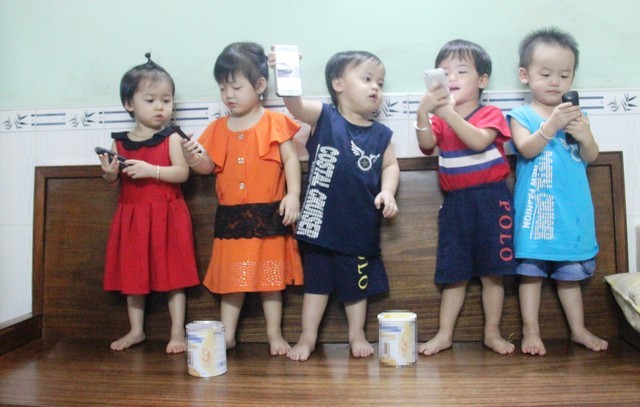 Tâm sự của người phụ nữ sinh 5 đầu tiên ở Việt Nam Những đứa trẻ trong ca sinh 5 ngày nào nay đã lớn khôn.
