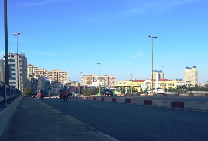 Điều tra vụ nổ súng sau va chạm giao thông ở Sài Gòn Cầu Thị Nghè 2 nơi xảy ra vụ nổ súng.