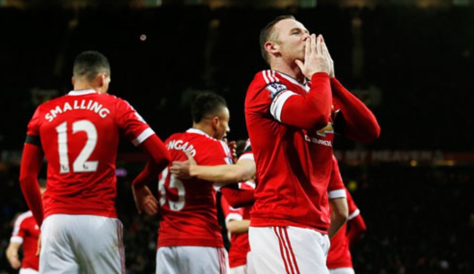 Rooney và Martial lập công, Man Utd đè bẹp Stoke Rooney ăn mừng bàn thắng thứ ba cho Man Utd. Ảnh: Reuters.