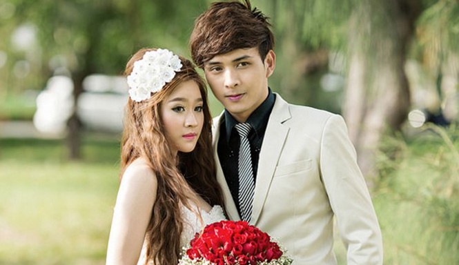 Tình cũ nói Hồ Quang Hiếu 'làm việc có lỗi' Ảnh cưới của Ivy và Hồ Quang Hiếu. Ảnh: LD.