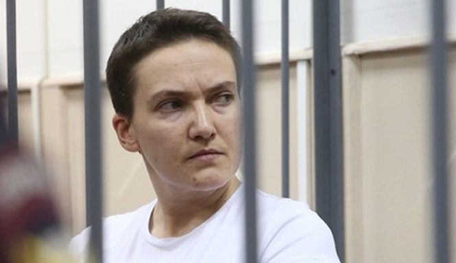 Radio Thế giới 24h: Nga kết án nữ phi công Ukraine 22 năm tù Nữ phi công người Ukraine, Nadiya Savchenko. Nguồn: news-front.info.
