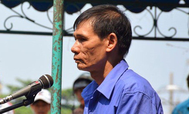 Tước dao đâm chết đối thủ khi bị chém trọng thương Nguyễn Đức Minh vừa mãn hạn tù nay lại lĩnh án 16 năm vì tội giết người. Ảnh: Tân Châu.