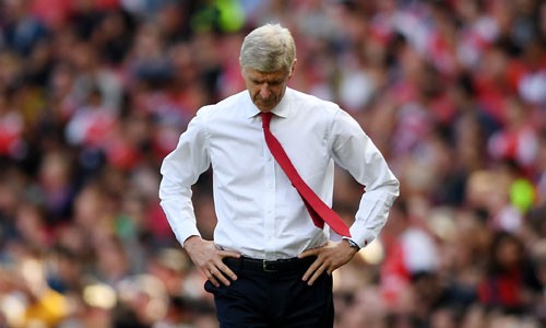 HLV Wenger sợ ngày phải rời Arsenal Wenger sợ ngày phải chia tay sự nghiệp cầm quân. Ảnh:Reuters.