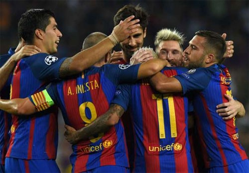 Messi lập hat-trick, Barca thắng đậm Celtic 7-0 Barca lấy lại niềm tin sau chiến thắng đậm. Ảnh: Reuters.