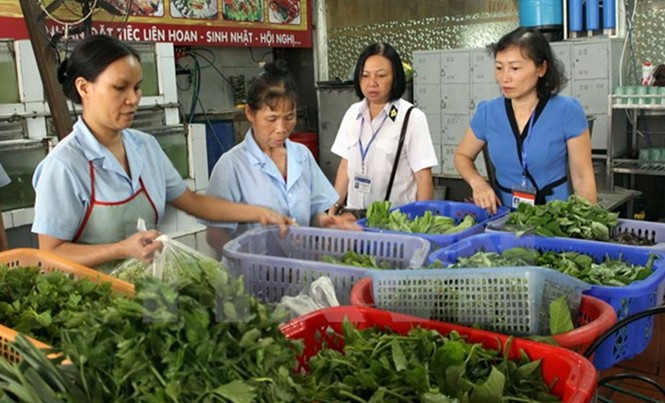 Hà Nội vận động dân thay đổi tập quán ăn uống mất vệ sinh Hà Nội vận động dân thay đổi tập quán ăn uống mất vệ sinh