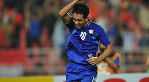 Thái Lan thâu tóm trọn bộ giải thưởng tại AFF Cup 2016 Dangda có ba lần lên ngôi Vua phá lưới AFF Cup. Ảnh: FFT.