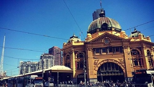 Australia phá âm mưu khủng bố ngày Giáng sinh Mối đe dọa tập trung vào ga tàu Flinders (ảnh), Quảng trường Federation, Nhà thờ St Paul. Ảnh: Australian.