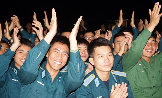 Giao lưu thanh niên “Mái trường tôi yêu” Giao lưu thanh niên “Mái trường tôi yêu”