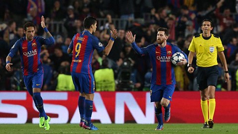 Messi cân bằng kỷ lục 11m của Ronaldo Messi cân bằng kỷ lục 11m của Ronaldo