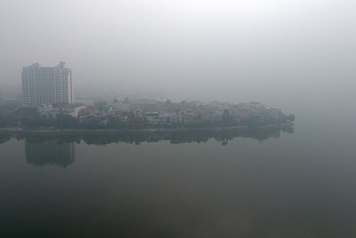 Ngày mai, sương mù bao phủ miền Bắc Ngày mai, miền Bắc xuất hiện sương mù vào sáng sớm.