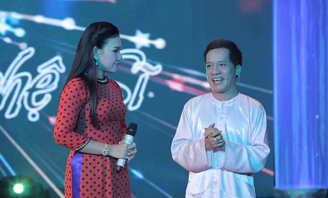 Nghệ sĩ Minh Nhí: “Bầu show nói tôi ngu khi mở sân khấu“ Nghệ sĩ Minh Nhí: “Bầu show nói tôi ngu khi mở sân khấu“