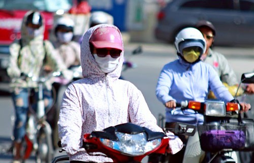 Không khí lạnh di chuyển chậm, ngày mai Bắc Bộ tiếp tục nắng nóng Dự báo, từ ngày 5/5, nắng nóng diện rộng chấm dứt ở Bắc Bộ và các tỉnh Trung Bộ. Ảnh minh họa: Internet.
