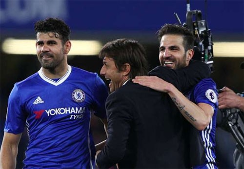 Thắng đậm Middlesbrough, Chelsea áp sát ngôi vô địch Conte sắp có chức vô địch ở ngay mùa đầu tiên làm việc cho Chelsea. Ảnh: Reuters.