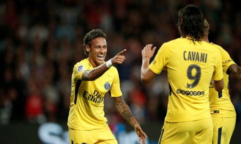 'Bom tấn' Neymar ghi bàn trận ra mắt PSG Neymar tỏa sáng với một bàn và một kiến tạo ở trận ra mắt PSG. Ảnh: Reuters.