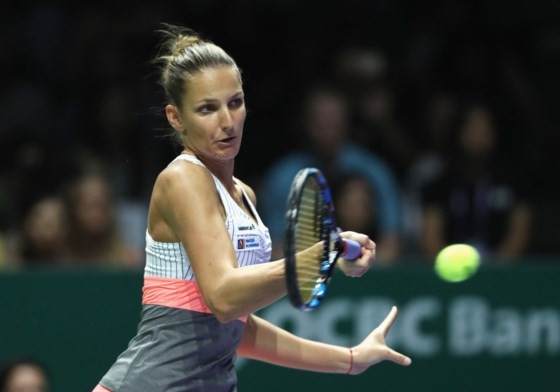 WTA Finals: Mỹ nhân CH Séc 'hủy diệt' lão tướng Venus Karolina Pliskova đã hủy diệt Venus Williams với điểm số 6-2, 6-2
