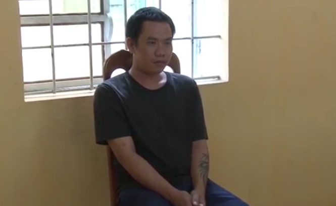 Trút mưa dao vào 'đối thủ' khi giải quyết mâu thuẫn hộ bạn Trần Văn Sang tại cơ quan điều tra.
