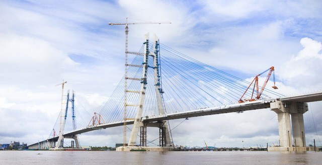 Nứt cầu Vàm Cống là 'sự cố hãn hữu trên thế giới' Cầu Vàm Công xảy ra sự cố nứt hiếm gặp trên thế giới. Ảnh: Đăng Lê.