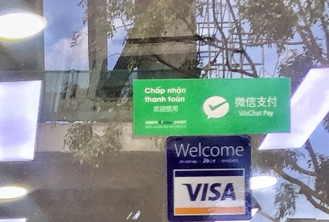 Khách Trung Quốc vô tư thanh toán 'chui' tại Nha Trang Khách Trung Quốc vô tư thanh toán 'chui' tại Nha Trang