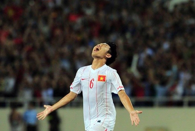 Xuân Trường vui mừng vì tái ngộ “đàn em” U19 tại Hàn Quốc Xuân Trường trong màu áo tuyển quốc gia Việt Nam