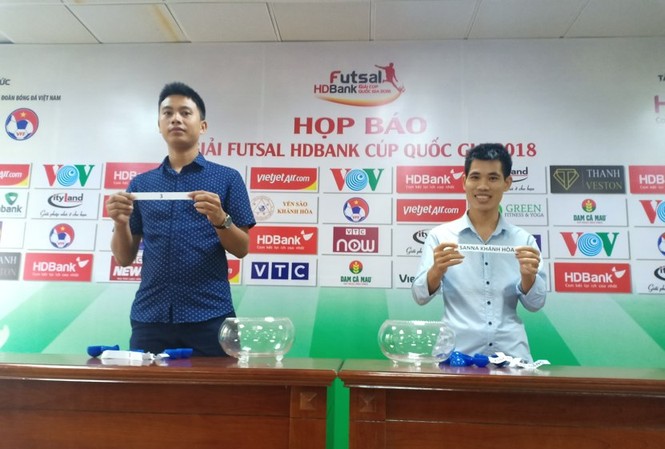 Sôi nổi giải futsal HDBank Cúp Quốc gia 2018 Lễ bốc thăm giải Futsal cúp Quốc gia 2018 tại Quảng Ninh sáng 9/11.