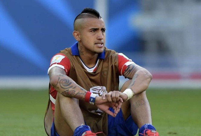 Liverpool dùng tiền tấn để tranh đoạt Vidal với M.U Liverpool dùng tiền để tranh đoạt Vidal với M.U.