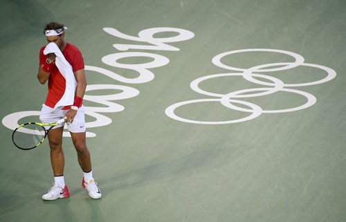 Nadal vuột vé vào chung kết Olympic Rio 2016 Rafael Nadal không thể tái lập thành tích giành HC vàng đơn nam như tại Olympic Bắc Kinh 2008. Ảnh: Reuters