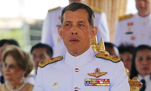 Thái tử Thái Lan trấn an người dân về việc kế vị Thái tử Thái Lan Maha Vajiralongkorn. Ảnh: Reuters