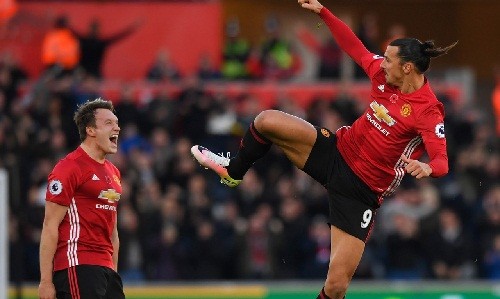 M.U đón 3 'chiến tướng' trở lại ở derby Manchester Jones và Ibrahimovic nhiều khả năng góp mặt trong đội hình của M.U ở trận đấu với Man City.
