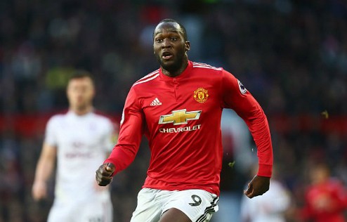 Mourinho sợ Lukaku mất phong độ vì quá cơ bắp Mourinho sợ Lukaku mất phong độ vì quá cơ bắp