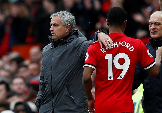 Tiết lộ 'bí kíp' của Mourinho ở trận thắng Liverpool Tiết lộ 'bí kíp' của Mourinho ở trận thắng Liverpool