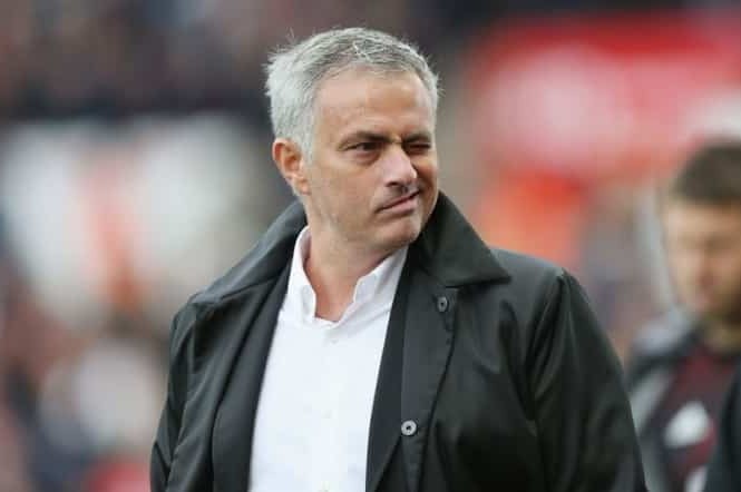 Mourinho tuyên bố M.U không cần thêm tiền đạo Mourinho tuyên bố M.U không cần thêm tiền đạo