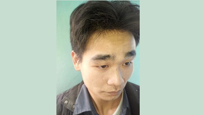 Vào nhà xin nước uống, hiếp dâm bé 13 tuổi Đối tượng Lý Văn Hành tại cơ quan điều tra. Ảnh: CTV