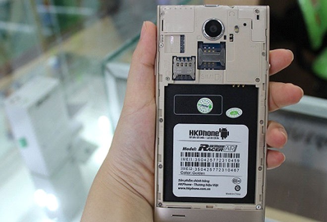 Đằng sau thông tin 'HKPhone lừa đảo khách hàng' Đằng sau thông tin 'HKPhone lừa đảo khách hàng'