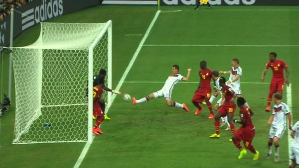 TIN NHANH World Cup sáng 22/6: Klose và một phút thành huyền thoại Tình huống ghi bàn lịch sử của Klose