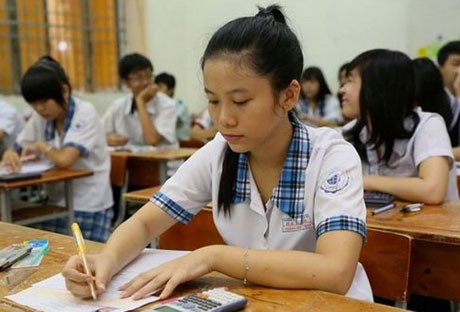 Bản tin 8H: Hơn 7 vạn học sinh dự thi vào lớp 10 Bản tin 8H: Hơn 7 vạn học sinh dự thi vào lớp 10