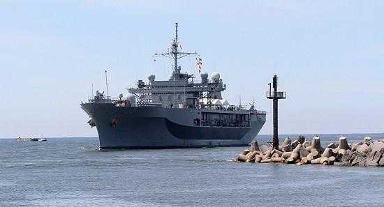 Bản tin 14H: Nga khoá chặt Hạm đội 6 Mỹ vừa vào Biển Đen Tàu USS Mount Whitney.