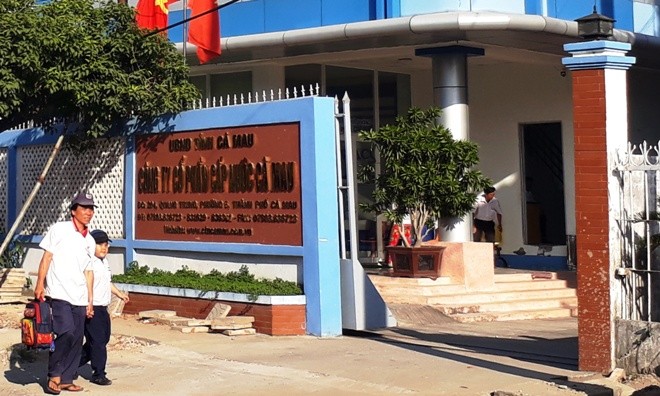 Cảnh cáo Chủ tịch HĐQT Cty cổ phần cấp nước Cà Mau Cty CP cấp nước Cà Mau