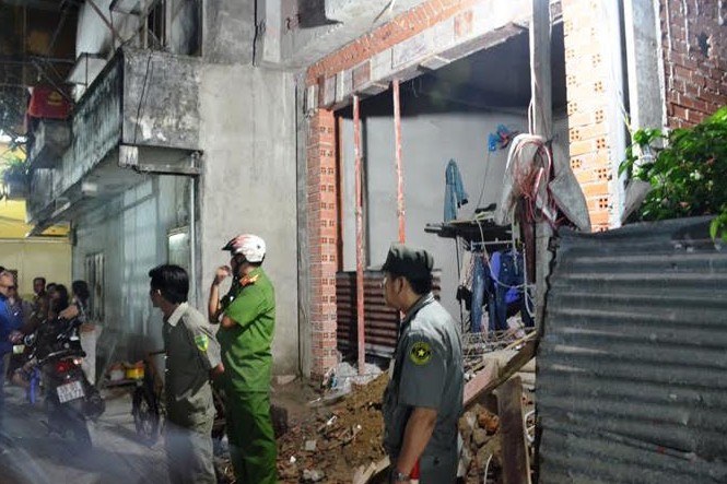 Thợ hồ bị điện giật chết thảm trong ngôi nhà xây dở Căn nhà xảy ra sự cố.