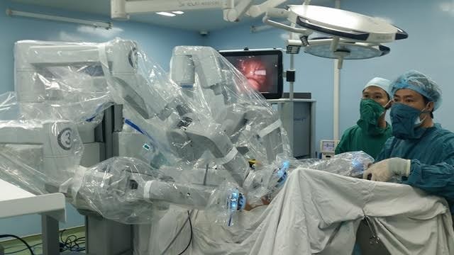 TPHCM: Triển khai Robot phẫu thuật đầu tiên tại Việt Nam TPHCM: Triển khai Robot phẫu thuật đầu tiên tại Việt Nam